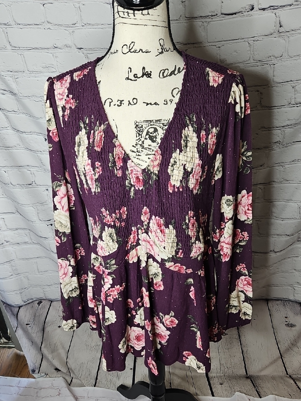 Torrid Babydoll Crinkle Gauze V-Neck Smoked Top in Romantic Roses Floral NWT 1X